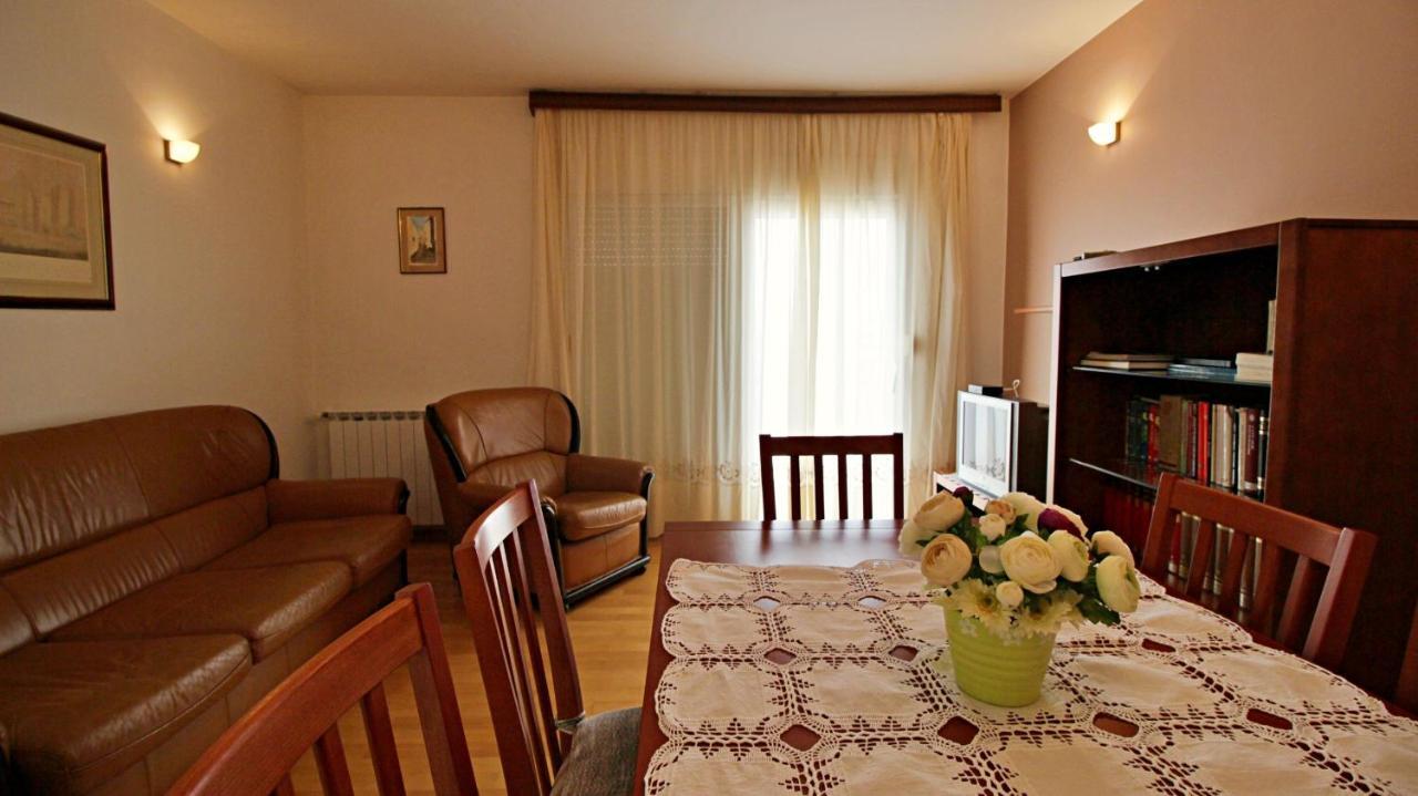 Apartment Ora Omiš Dış mekan fotoğraf